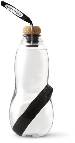 Láhev na pití BLACK+BLUM Láhev na vodu s binchotanem Eau Good, 800ml, tritan, černá
