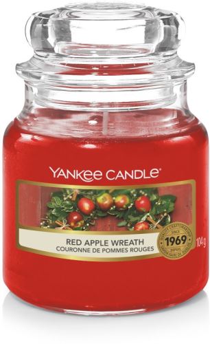 Svíčka YANKEE CANDLE Red Apple Wreath 104 g