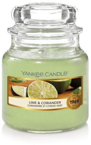 Svíčka YANKEE CANDLE Lime and Coriander 104 g