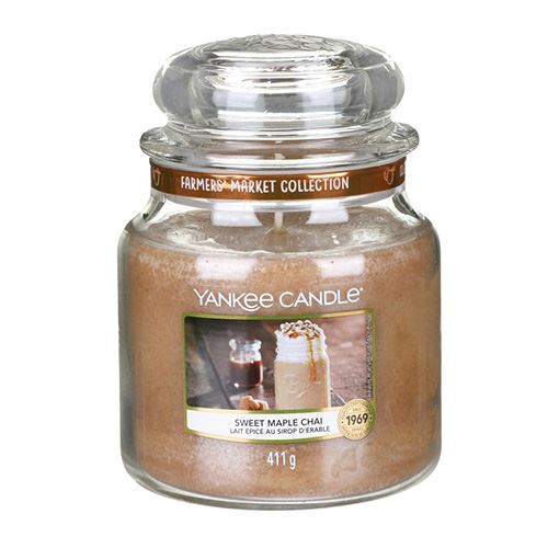 Svíčka ve skleněné dóze Yankee Candle Sladký javorový chai, 410 g